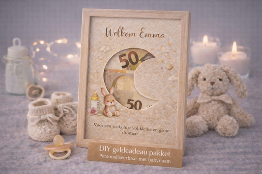 DIY Geboorte Geldcadeau Pakket – Welkom Maan beigebruin | Fotolijstcadeau personaliseerbaar met babynaam (kopie)